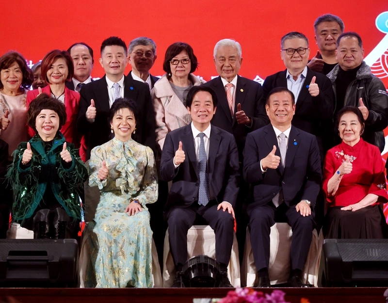 總統：經濟須以強健國防為後盾　立法院應速審總預算