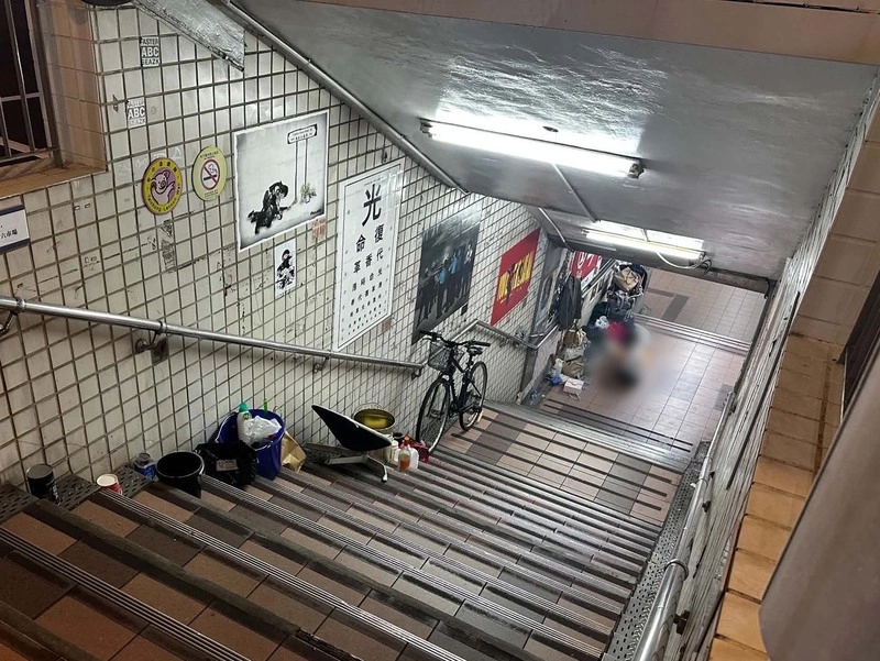 街友占地下道煮食點香氛　中市府擬增專案保全