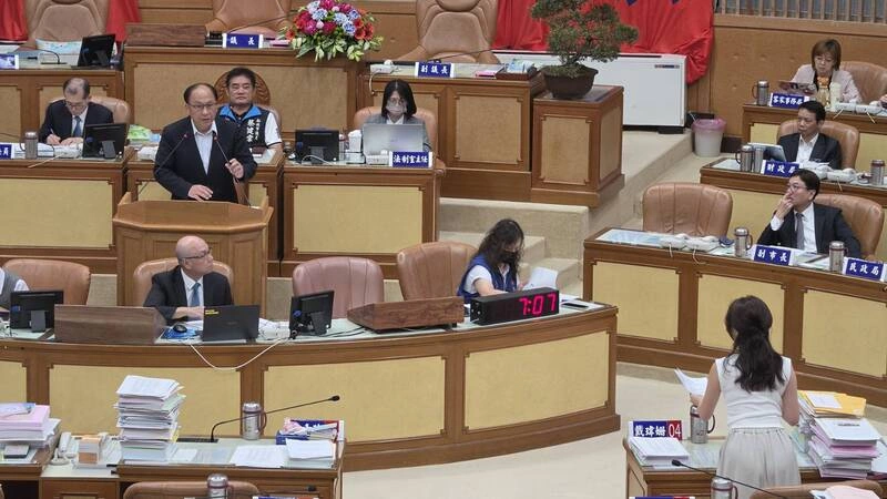 三鶯線通勤轉乘板南線恐爆量　捷局：動員疏導