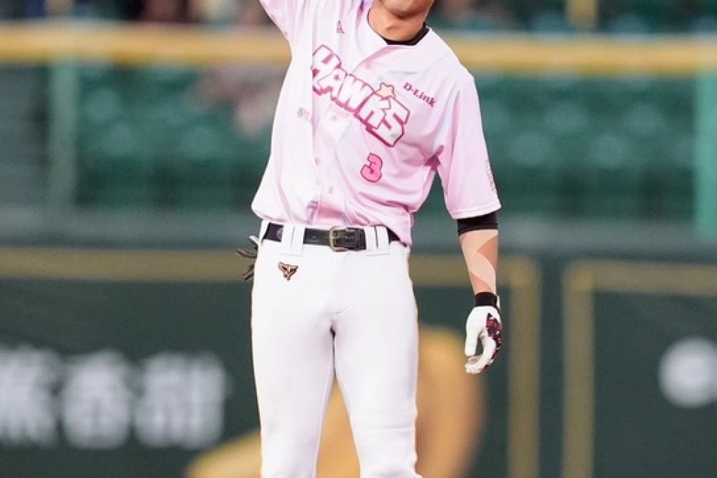 黃子鵬連33.2局無失分中斷　陳文杰敲安助逃敗