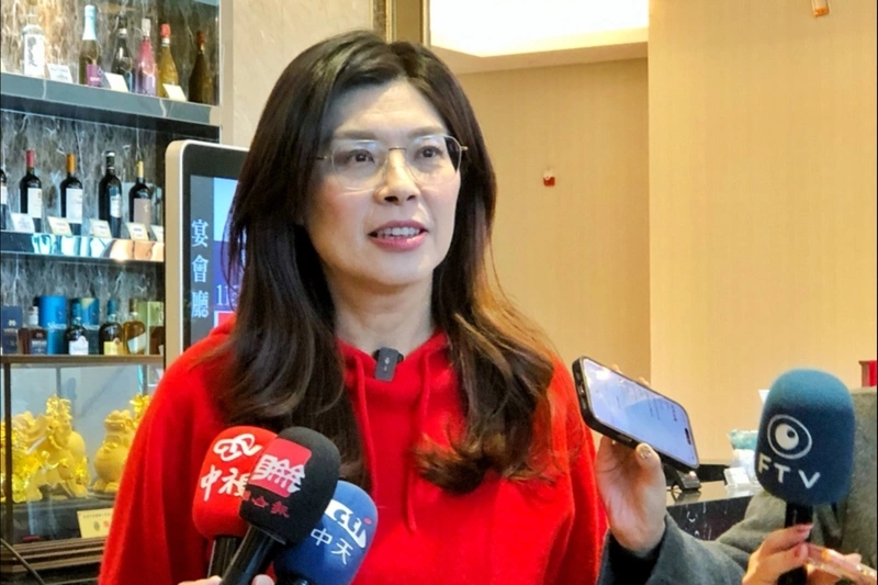 鄭麗文：藍白合照既定行程推動