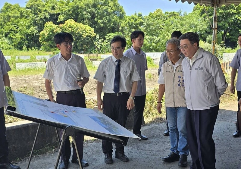 視察宜蘭溪洲抽水站　卓揆要求117年完工強化防洪