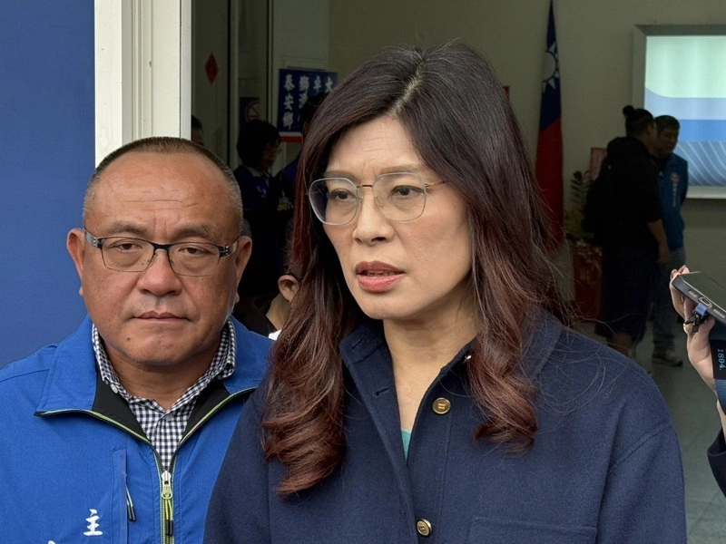 鄭麗文赴苗栗藍營團拜　盼加倍建設吸引居住投資
