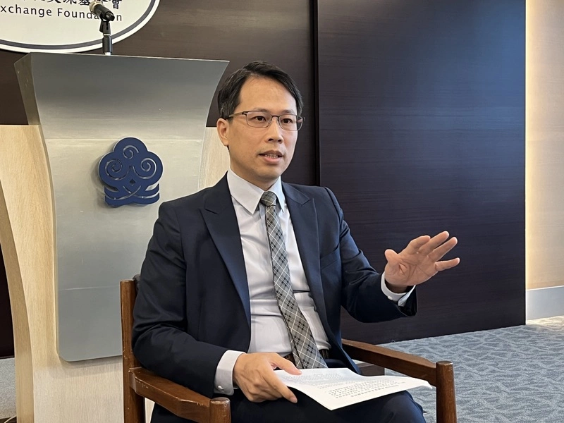 海基會副秘書長黎寶文主持背景說明會