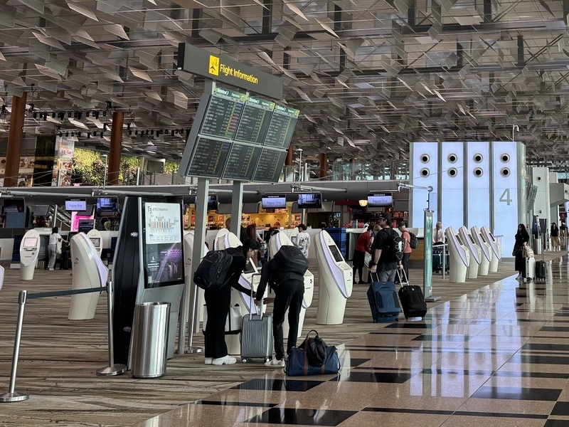 中東衝突持續　星加強入境檢查、航班取消旅客受影響