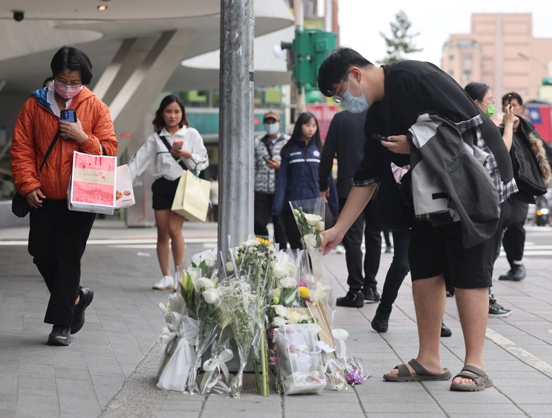 張文隨機攻擊案　民眾獻花、哀悼（1）