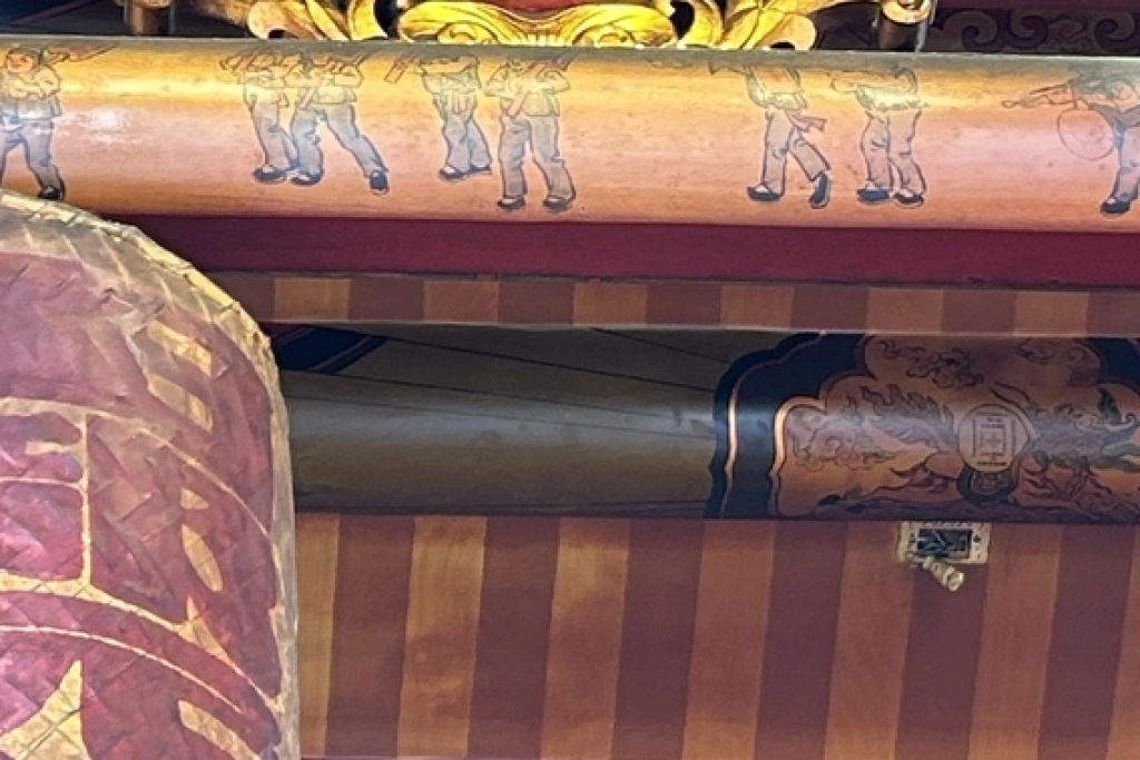 鹿港玉渠宮融合傳統現代　海綿寶寶彩繪成亮點