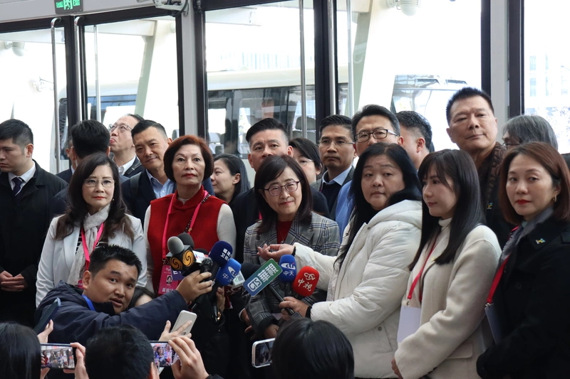 台北副市長到上海大型場館參訪