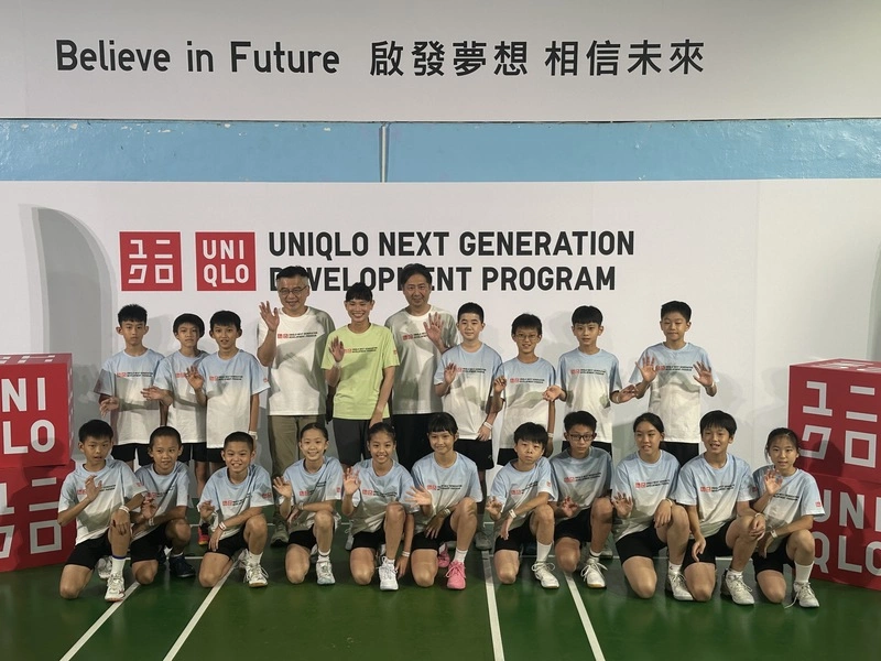 戴資穎出席代言活動　再拿拍和小朋友對打直呼興奮