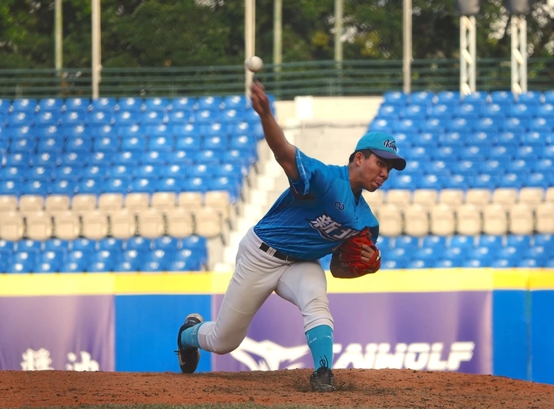 新北U18藍隊楊曜丞被隊友「激到」　飆最速152公里