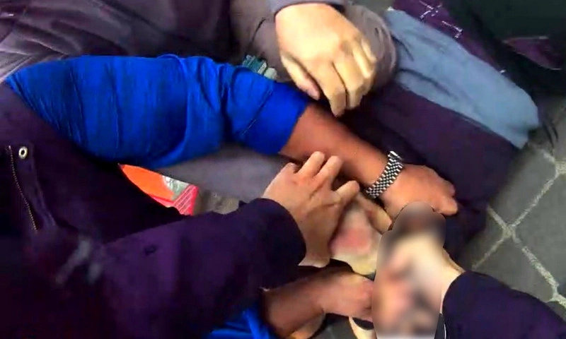 新北男捷運站外喊「我有槍」　警方壓制逮捕