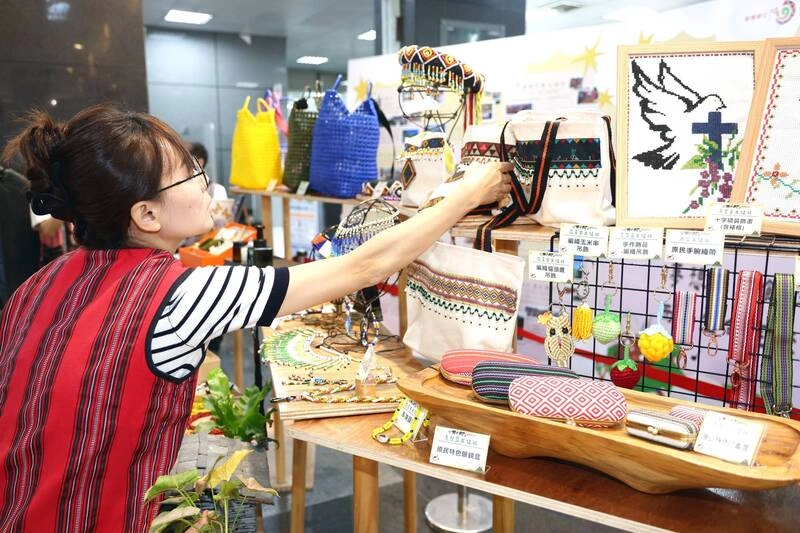 創作特色商品　南投原住民長輩巧手圓夢