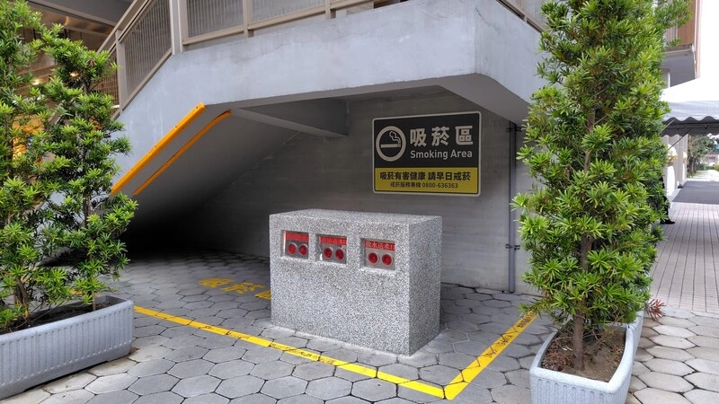 北市懷愛館室外吸菸區惹民怨　殯葬處擬改包廂