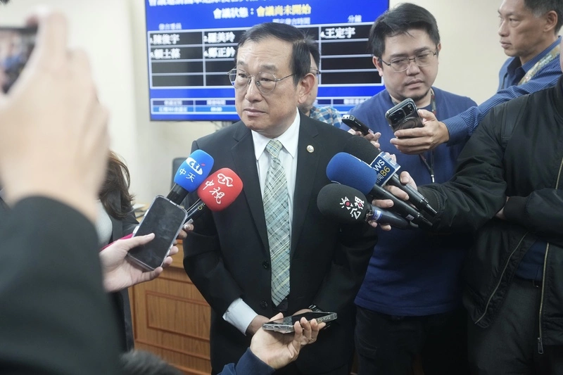 傅正誠回應陳廷寵赴中參與研討會