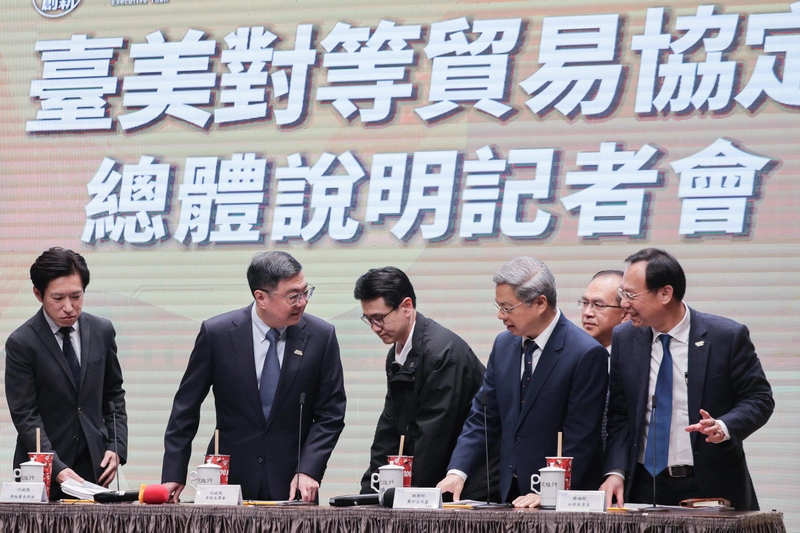 經長：產業衝擊評估報告大致完成　春節趕工送立院