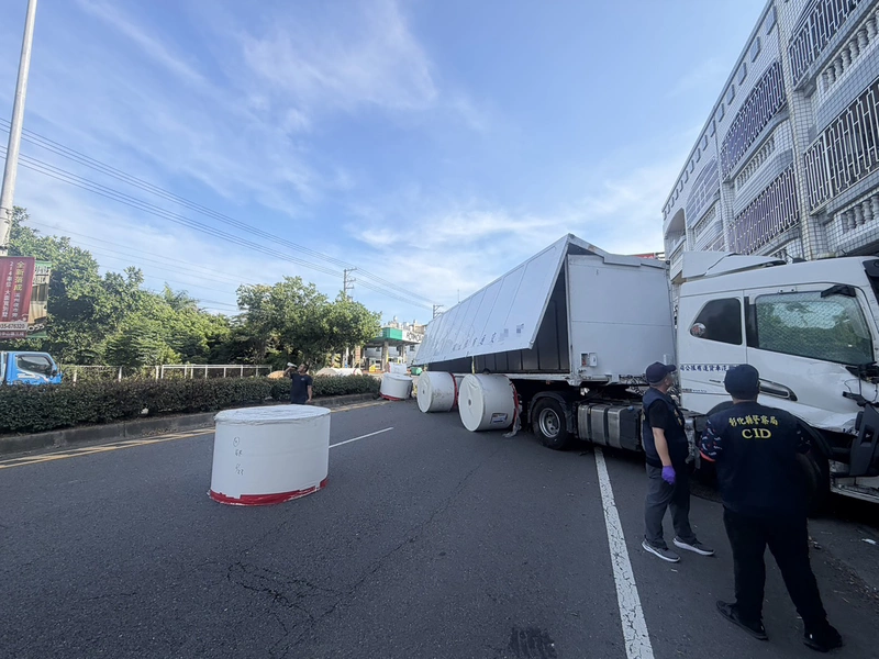 彰化溪州大貨車駕駛涉毒駕撞民宅　疑有改造槍械