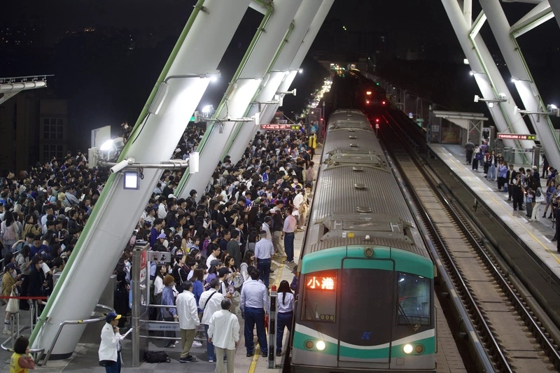 高雄捷運22日35萬人次　創2025年最高運量