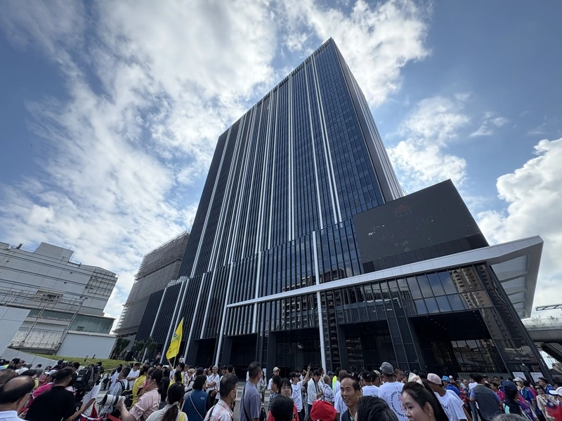 侯友宜任內最後國慶升旗　第二行政中心命名「三重安芯中心」