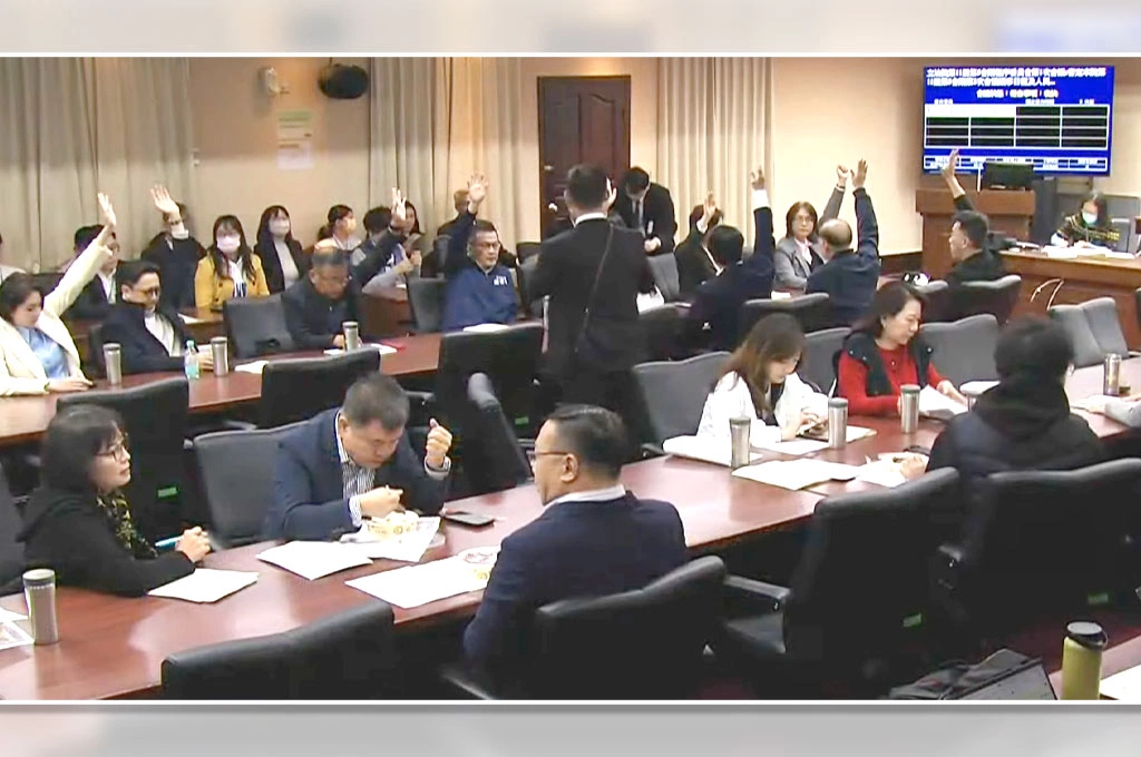 封殺十次後藍白終於不擋了！院版1.25兆國防預算週五院會將付委