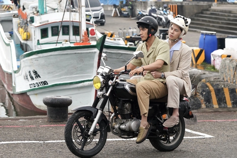 羅宏正宋偉恩赴小琉球拍戲　畫面唯美以為BL劇