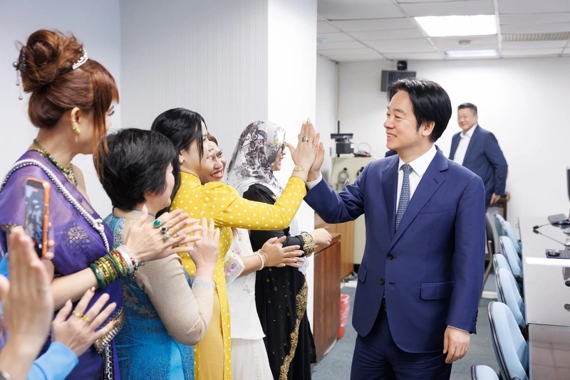 授證新住民諮詢委員　賴清德：民進黨始終擁抱多元