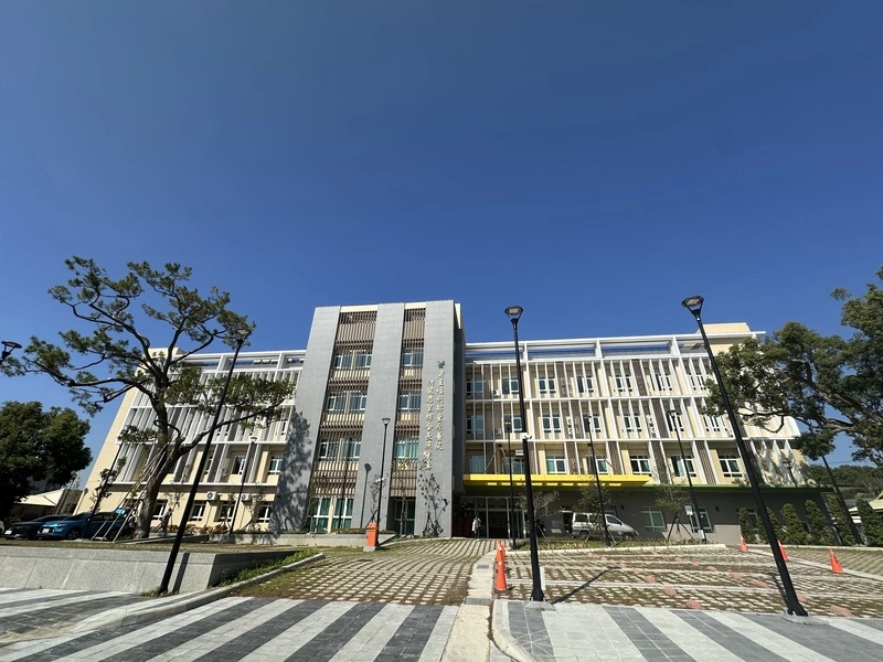 閒置糖廠變身台中后里長照機構