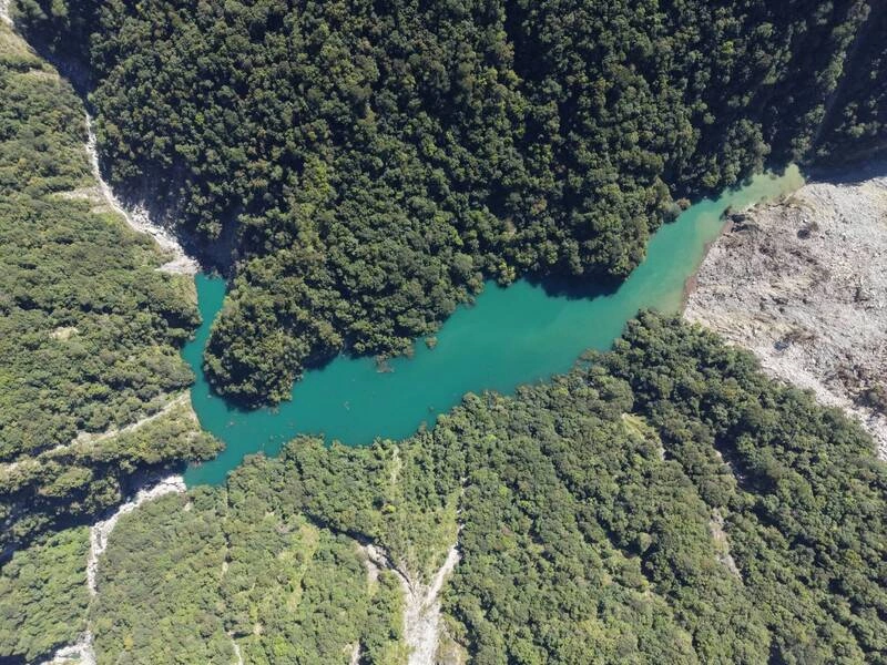 颱風巴威接近 嚴密監測萬里溪堰塞湖蓄水量逾6成