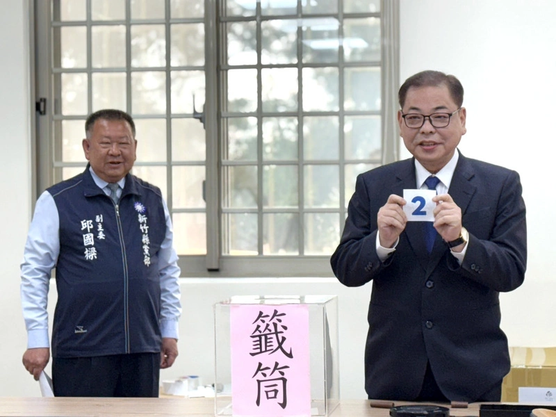 藍竹縣長政見會　徐欣瑩推雙AI、陳見賢提實務治理