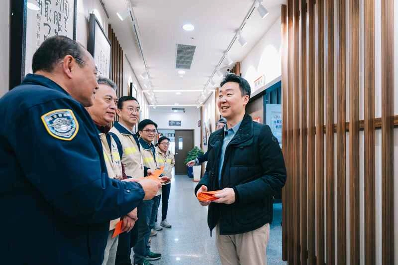 陳世凱秀廚藝　慰勞金門機場值勤辛勞