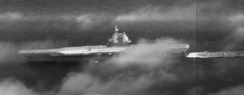 中共航艦福建號航經台灣海峽　國軍嚴密監控