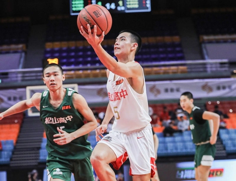 HBL石靖瑜飆31分　南山成分組龍頭闖8強