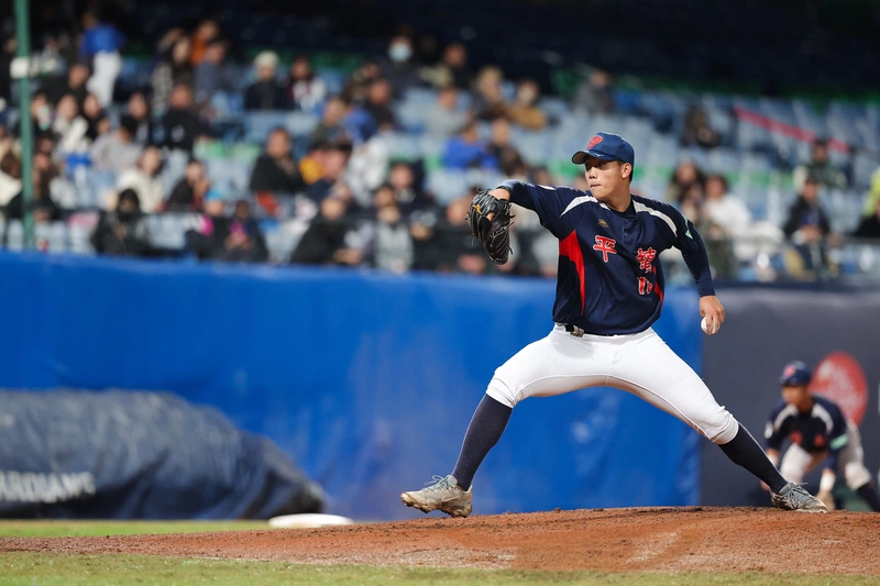 台日高中棒球對抗賽 　平鎮劉任右5局先發好投