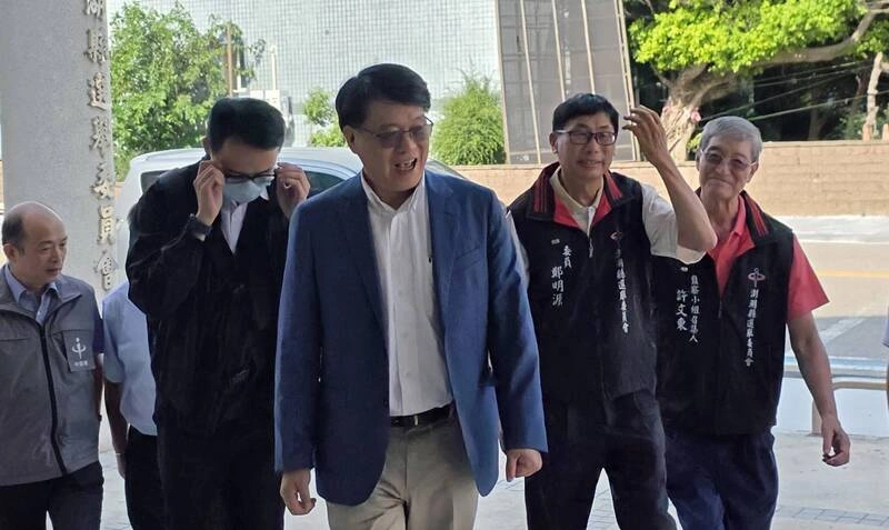 游盈隆訪視澎湖　盼地方公職選舉順利完成