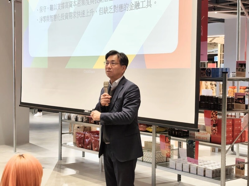 蔡明璋：2026年將迎多座萬坪級商場完工