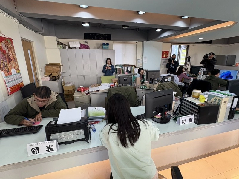 民進黨北市議員初選登記　高嘉瑜許淑華等8人搶頭香