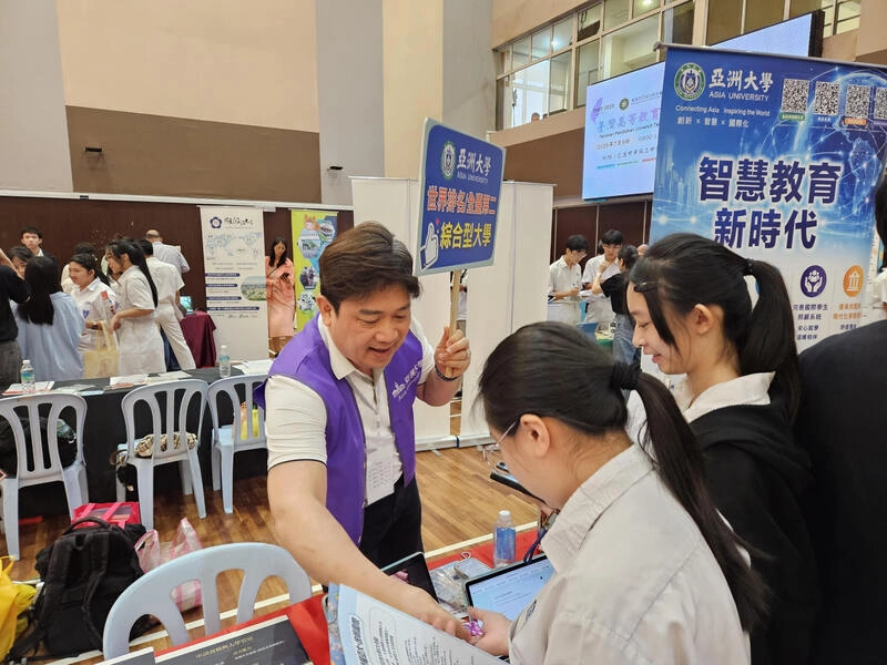 馬來西亞台灣高教展　印度裔學生讚課程規劃完善