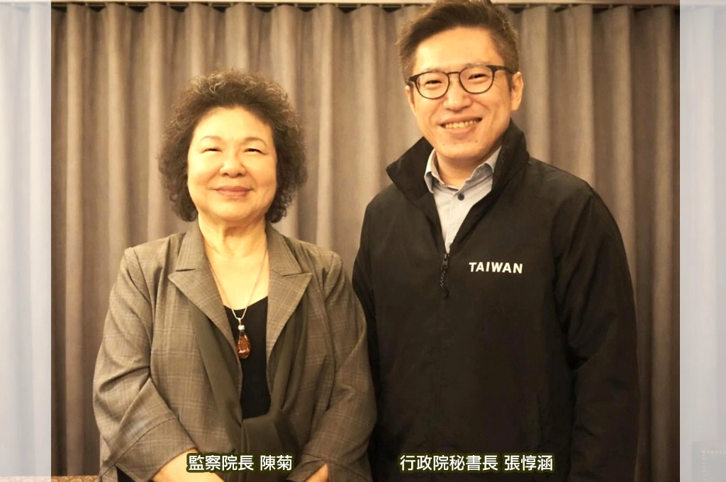 憶陳菊府內晨會綠拿鐵叮嚀「少年人補一下」！張惇涵：遠離不必要惡毒、盼花媽趕快好起來