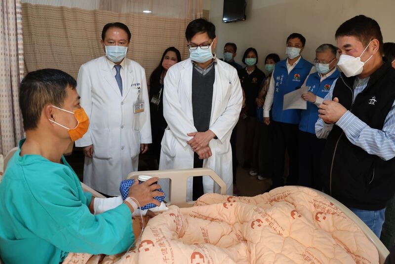 苗栗男持刀攻擊員警遭開槍不治 警政署長：支持用槍