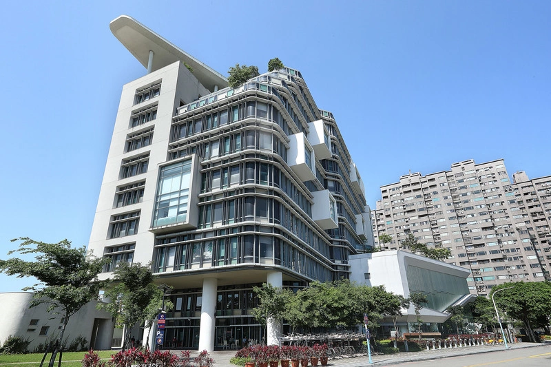 新北市立圖書館推高中職建築繪畫比賽