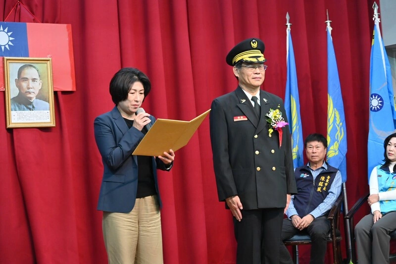 盧東發接任台東消防局長