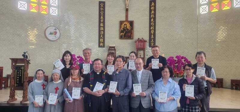 「朝聖．覺旅」新書發表　贈送澎湖各校（1）