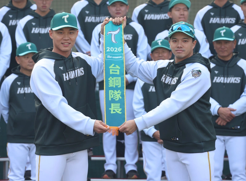 台鋼雄鷹春訓開訓　吳念庭擔任隊長（1）