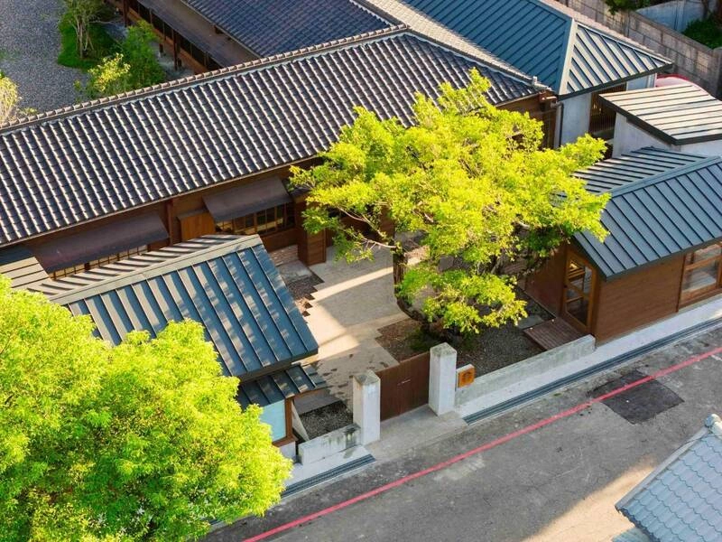 羅東林場長屋修復星巴克進駐　獲卓越建設金質獎