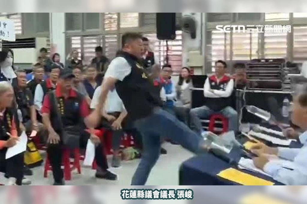 沉默才是真正的暴力!張峻還原「怒踹傅崐萁桌子」過程:重建會議無通知在地議員、連災民都遭擋在門外...直言:那一腳是替所有遭忽視光復人出一口氣!
